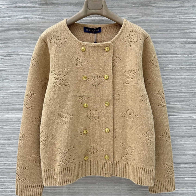 l0vis Vvtt0n outwear